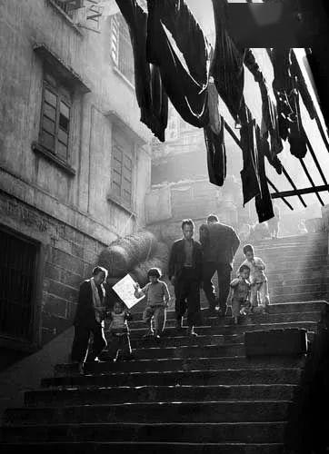 黄色电影全集,揭秘成人影视产业的秘密与演变